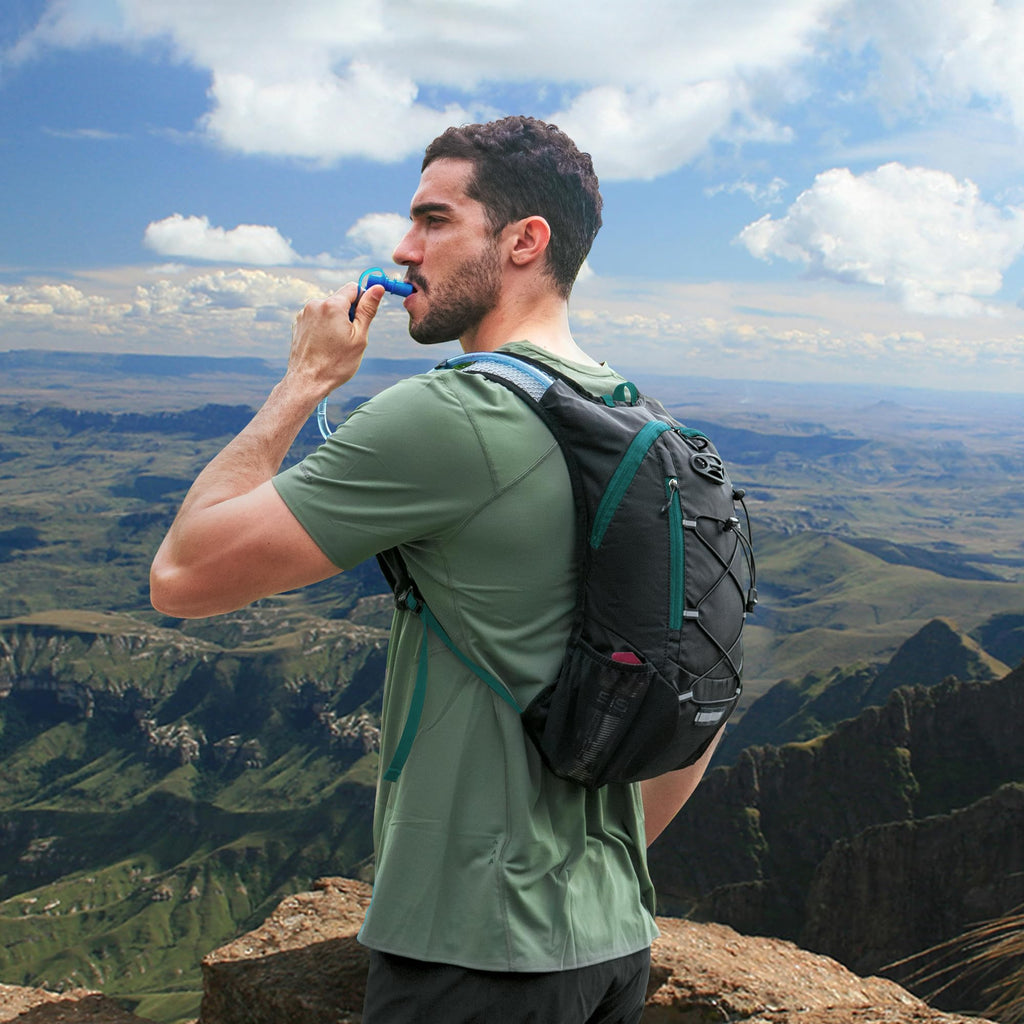 Lightweight Running Hydration Backpack with 2L Water Bladder